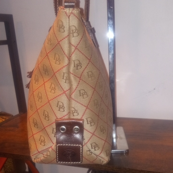 Dooney & Bourke Cream and Brown Tote Bag GUC - Picture 3 of 7